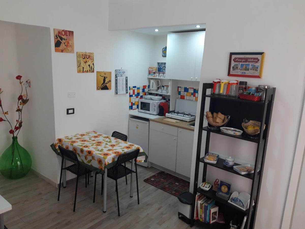 Casa Principe Umberto Appartement Mazzarino Buitenkant foto